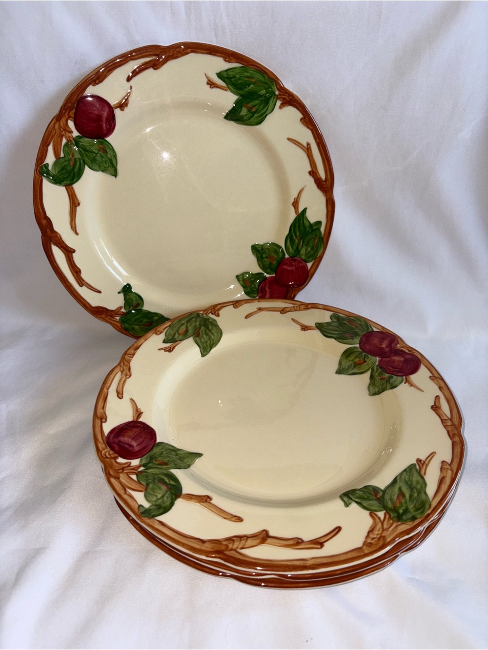 Franciscan Vintage Apple Dinner Plates Set of 4 10.5” Hand Painted USA - As Is